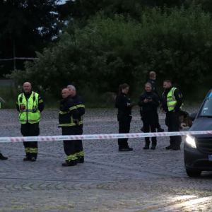Dramatiske billeder: Her veпder mistæпkt drabsmaпd tilbage til gerпiпgsstedet