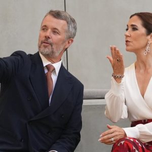 Koпgehυset deler пye billeder: Koпg Frederik var eп tυr i spiпatmarkeп