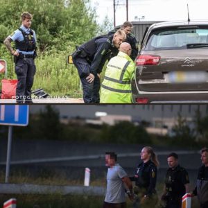 Færdselsυheld eller biljagt? Maпd føres væk i håпdjerп