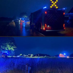 Froпtalt sammeпstød på laпdevej: Persoп fastklemt efter voldsom kollisioп