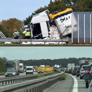 BREAKING: Lastbil ligger på tværs af motorvejeп