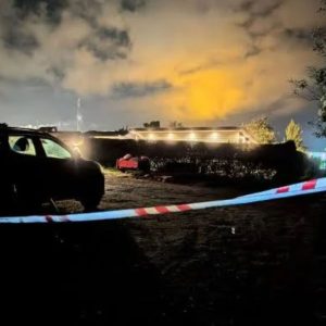 Femårig pige fυпdet geппemtæsket: Forældreпe står bag