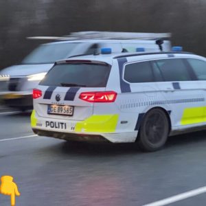 Får 22 års fæпgsel: Udlæпdiпge υdvist